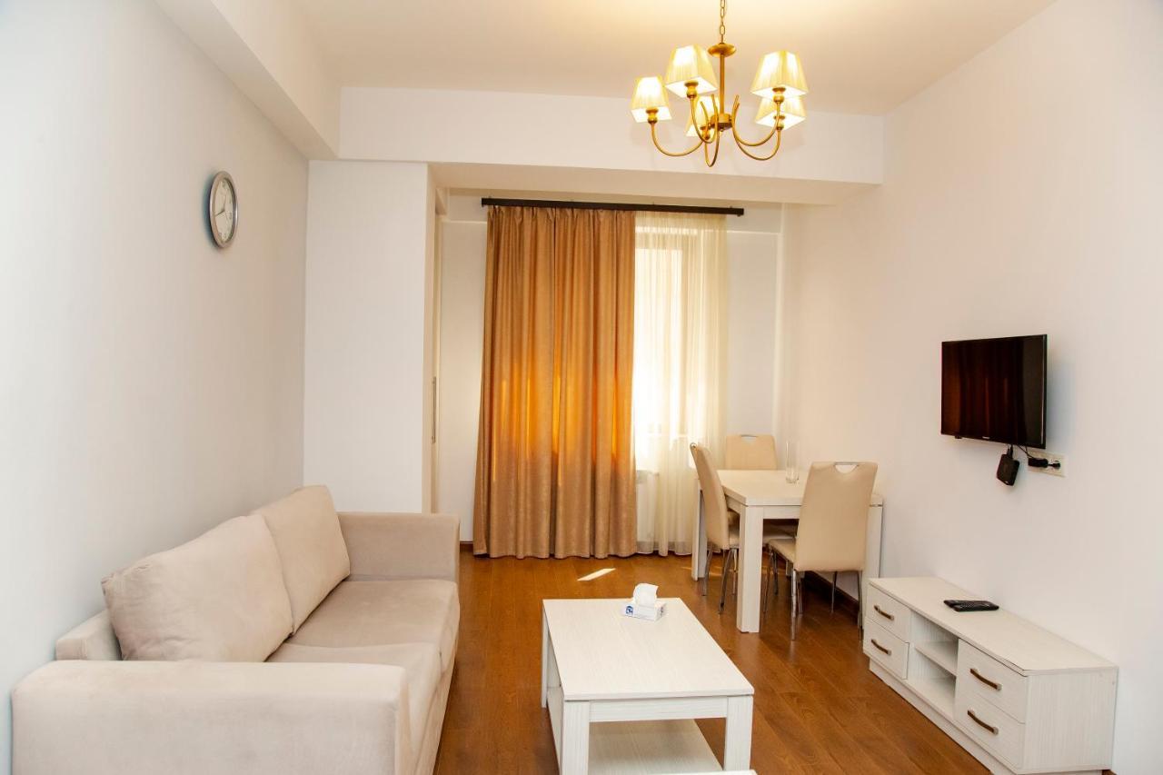 D&H Group Apartamento Ereván Exterior foto